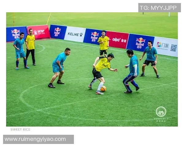 南京网球队耐力训练引发热议球迷与专家各执己见